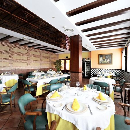 Hotel Lozano Антекуера Екстериор снимка